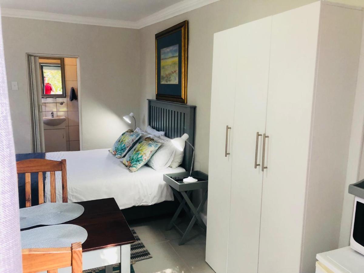 Baylight Accomodation Room 2 Mossel Bay Exteriör bild